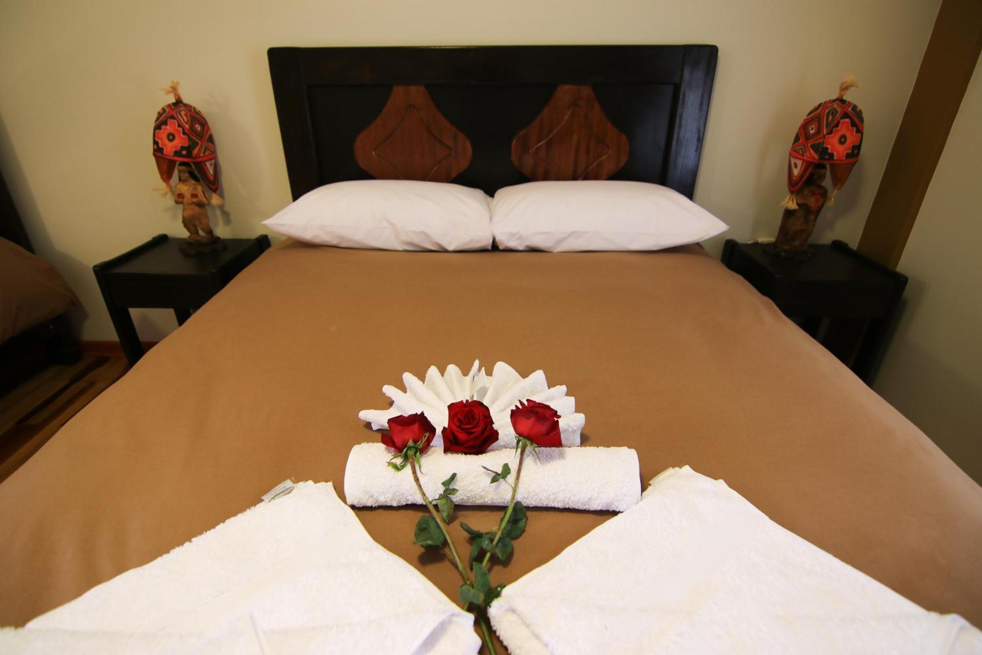 Tunupa Lodge Hotel Ollantaytambo Esterno foto