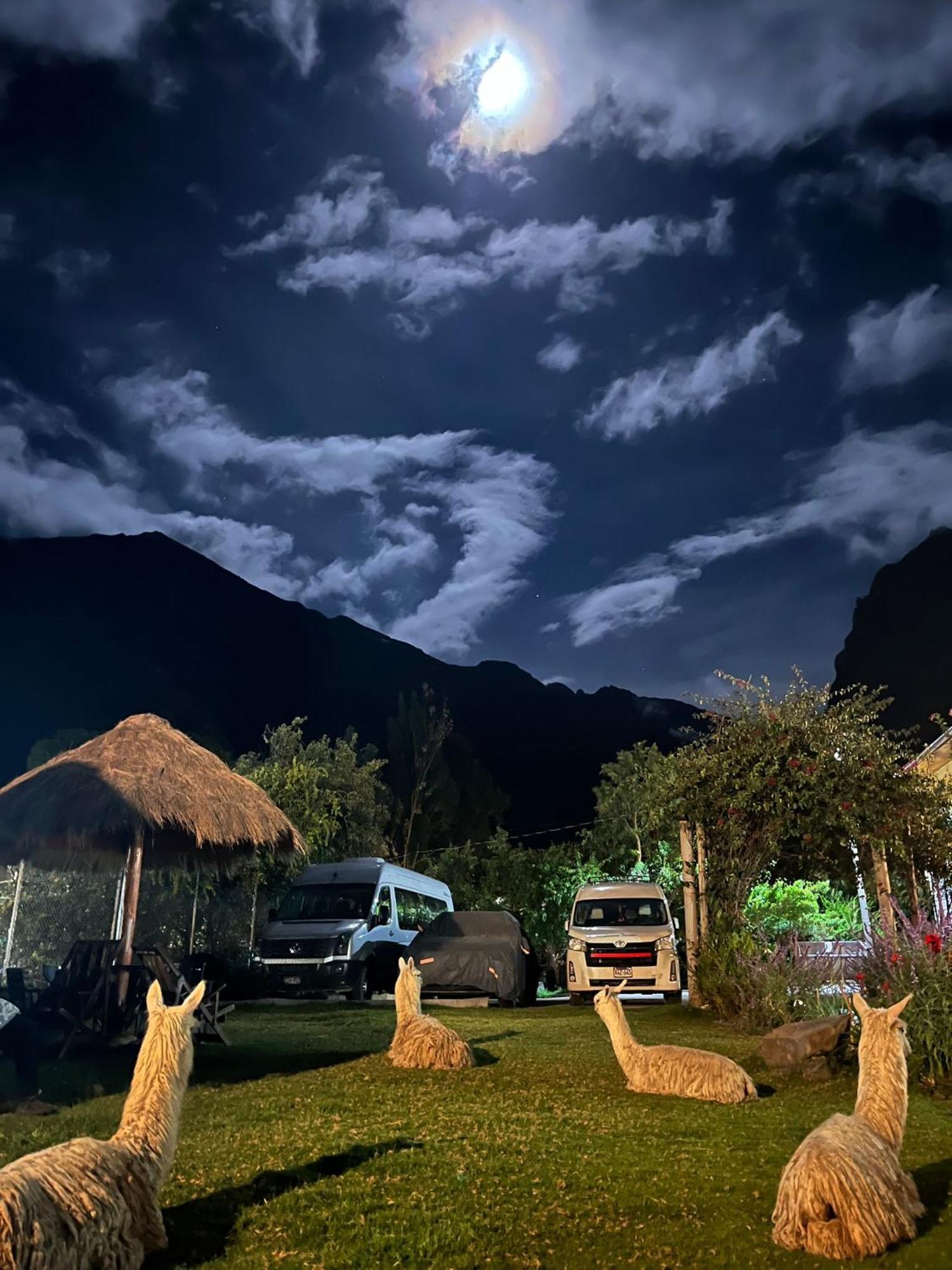 Tunupa Lodge Hotel Ollantaytambo Esterno foto