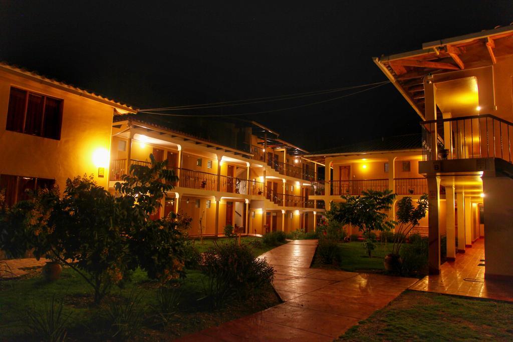 Tunupa Lodge Hotel Ollantaytambo Esterno foto